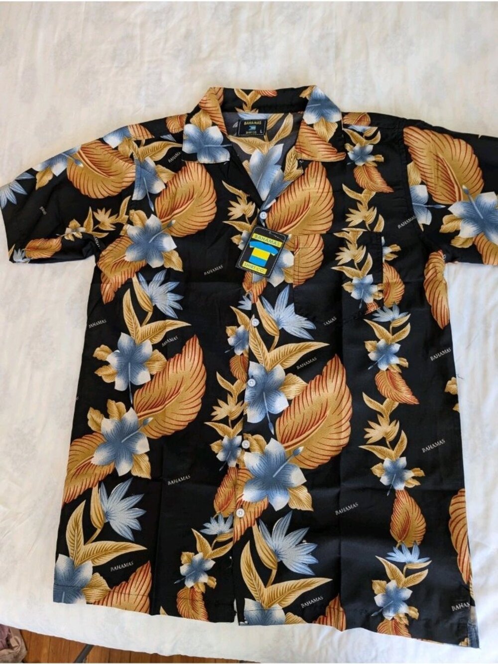 Bahamas Shirt Co. Black Floral Hawaiian Short Sleeve Button-Up Shirt L